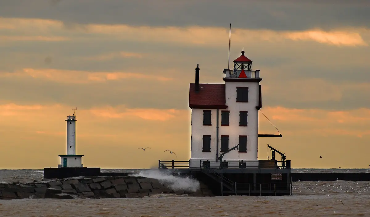 Lorain West Breakwater Lighthouse on Lake Erie