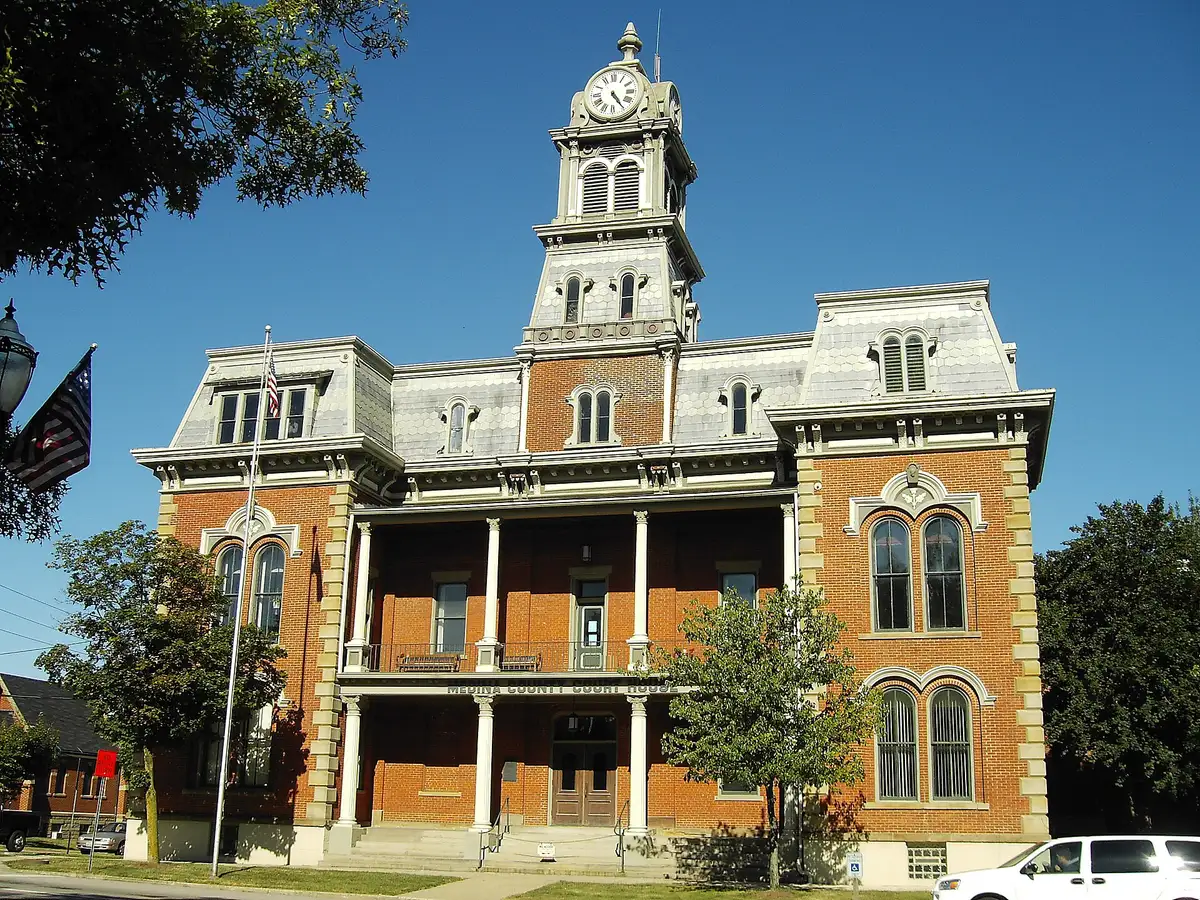 Medina County Courthouse on Public Square in Medina, Ohio